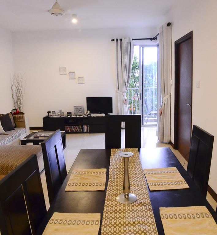 On 320 Apartment Colombo Exterior photo